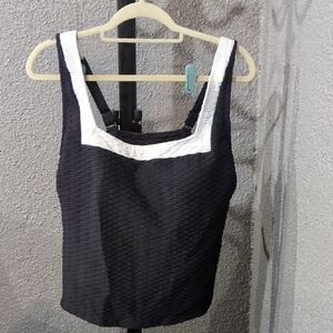 Black and White Textured Women's Bathing Suit Top With Matching Bottoms